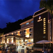 �I���Ŭu�𶢷|�] Hoya Hot Spring Resort & Spa